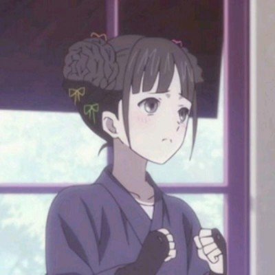 “相机对准机场 人生走进牢房”